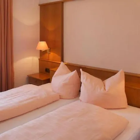 Seeblick Apartment *