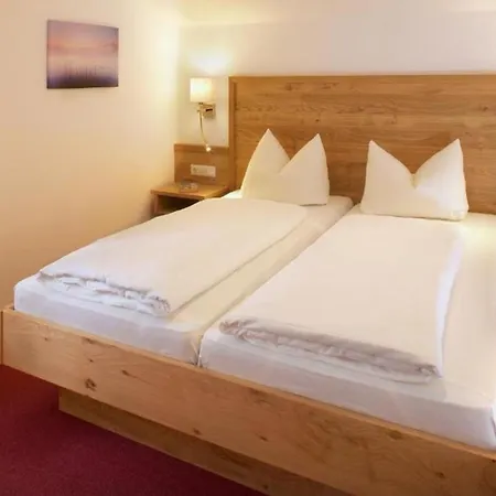 Seeblick Apartment *