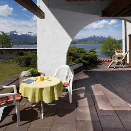 Seeblick Apartment *