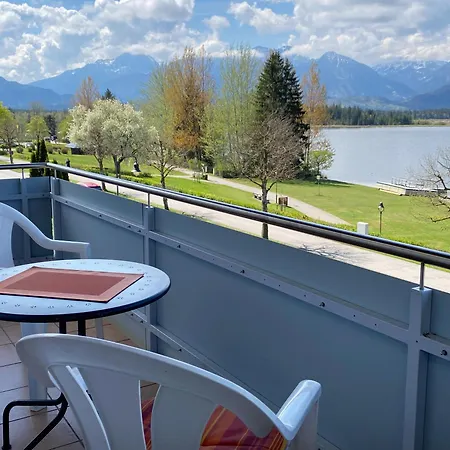 Seeblick Apartment *