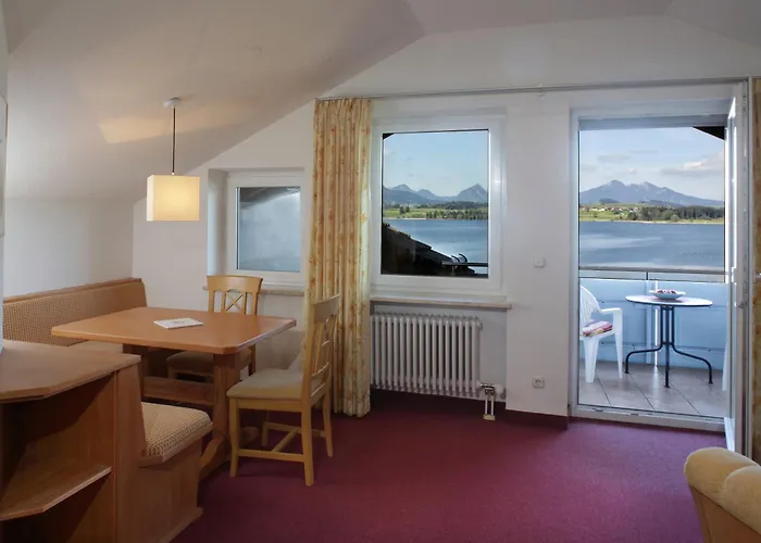 Seeblick Apartment *